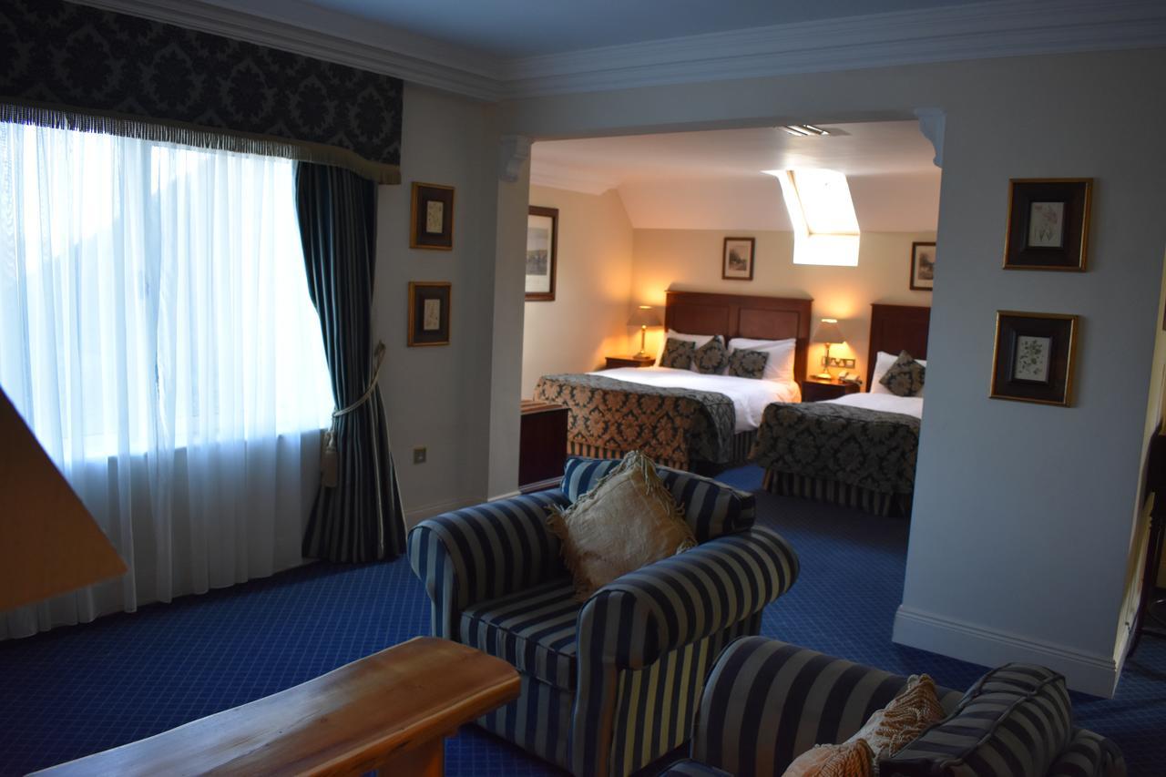 Maudlins House Hotel Naas Exterior photo