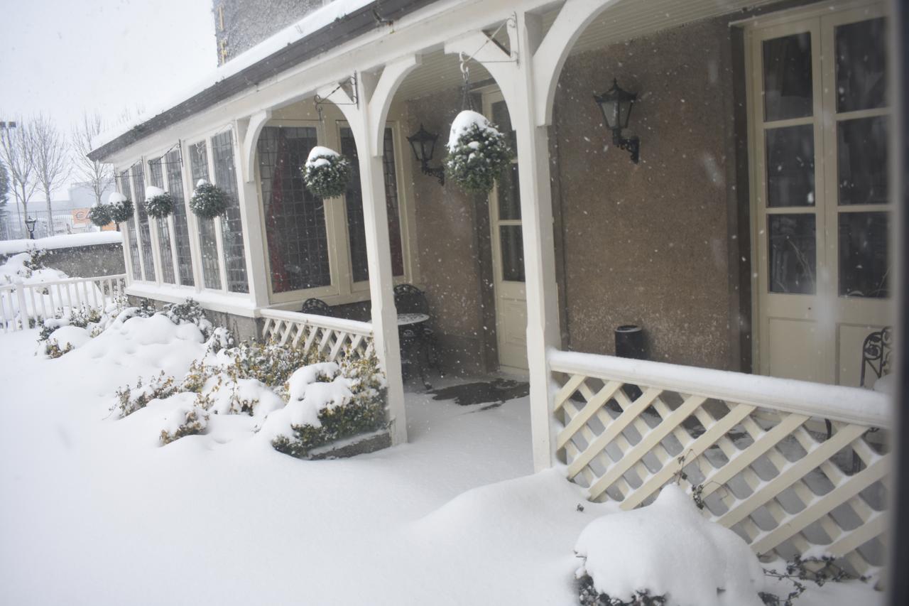 Maudlins House Hotel Naas Exterior photo