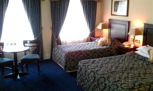 Maudlins House Hotel Naas Exterior photo